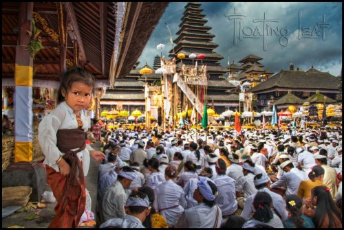 Bali-temple-ceremony-besakih-1