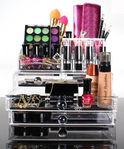 Cosmopolitan Collection Makeup Organizer Celebrates Spring As Perfect Gift