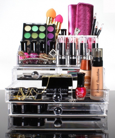 Cosmopolitan Collection Offers Price Guarantee For Acrylic Makeup Organizer