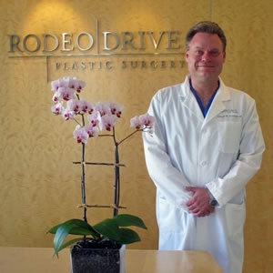 Rodeo Drive Plastic Surgery in Beverly Hills Offering Tummy Tuck Liposuction