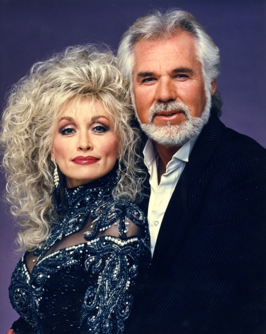 Kenny Rogers and Dolly Parton Take the Stage for the Last Time