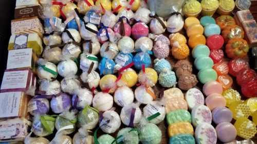 wholesale bath bombs and soaps