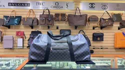 Los Gatos CA Designer Handbag Buyer Louis Vuitton/Gucci Purse